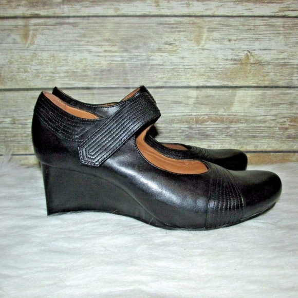 earthies wedges